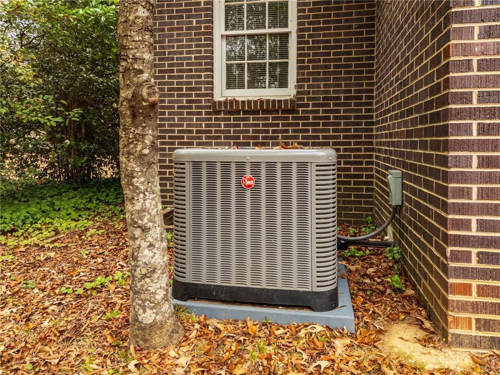 114 York Street, Clinton, South Carolina image 41