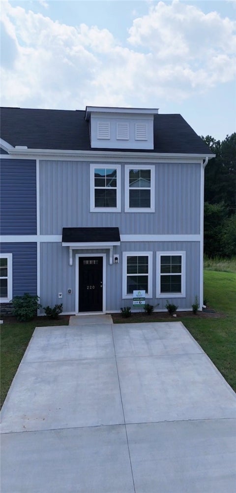 Townhouse For Sale - 220 Islay Way<br/> Anderson County, Anderson, SC 29621