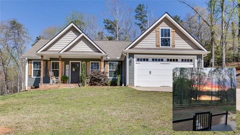 Photo of 1712 E Saluda Lake Road, Greenville, SC 29611 (MLS # 20299033)