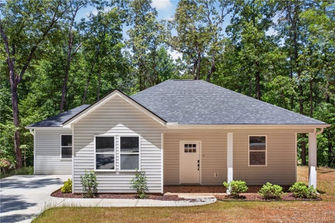 Photo of 152 Quail Hollow Circle, Westminster, SC 29693 (MLS # 20305810)