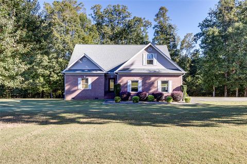 Photo of 110 Valley Drive, Townville, SC 29689 (MLS # 20293832)