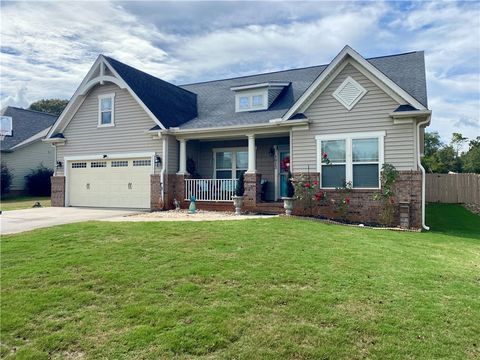 Photo of 1013 Drakes Crossing, Anderson, SC 29625 (MLS # 20293428) Photo of 1013 Drakes Crossing, Anderson, SC 29625 (MLS # 20293428)