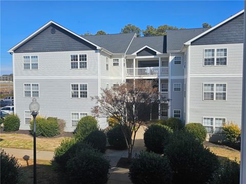 Photo for 192 University Village Drive #D, Central, SC 29630 (MLS # 20297161)