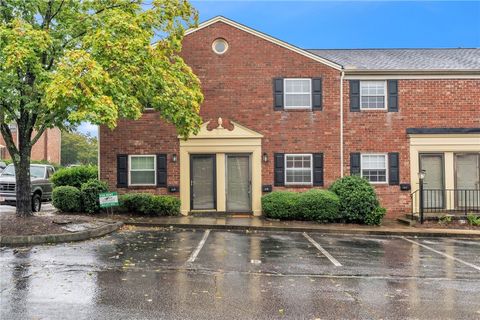 Photo of 2530 E North Street #Unit 11B, Greenville, SC 29615 (MLS # 20298649)
