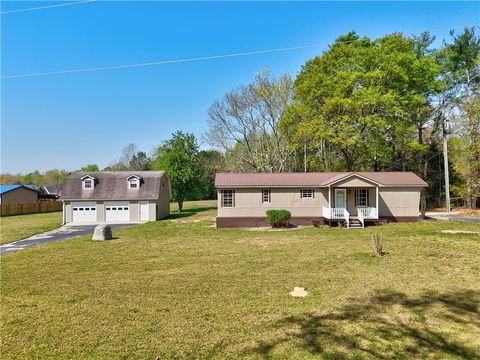 Mobile Home For Sale - 220 Bill Kay Road<br/> Belton, SC 29627