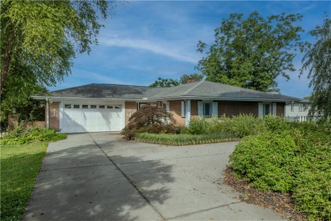 Photo of 209 Edgewater Drive, Anderson, SC 29626 (MLS # 20301470)