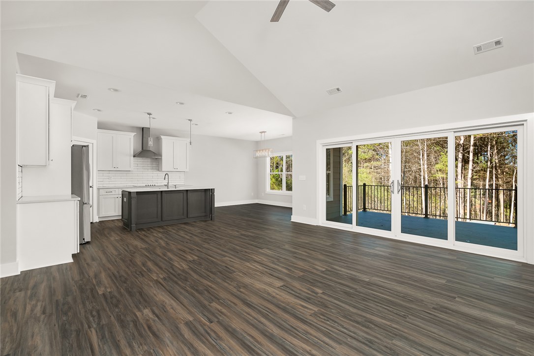 163 W Waters Edge Lane, West Union, South Carolina image 6