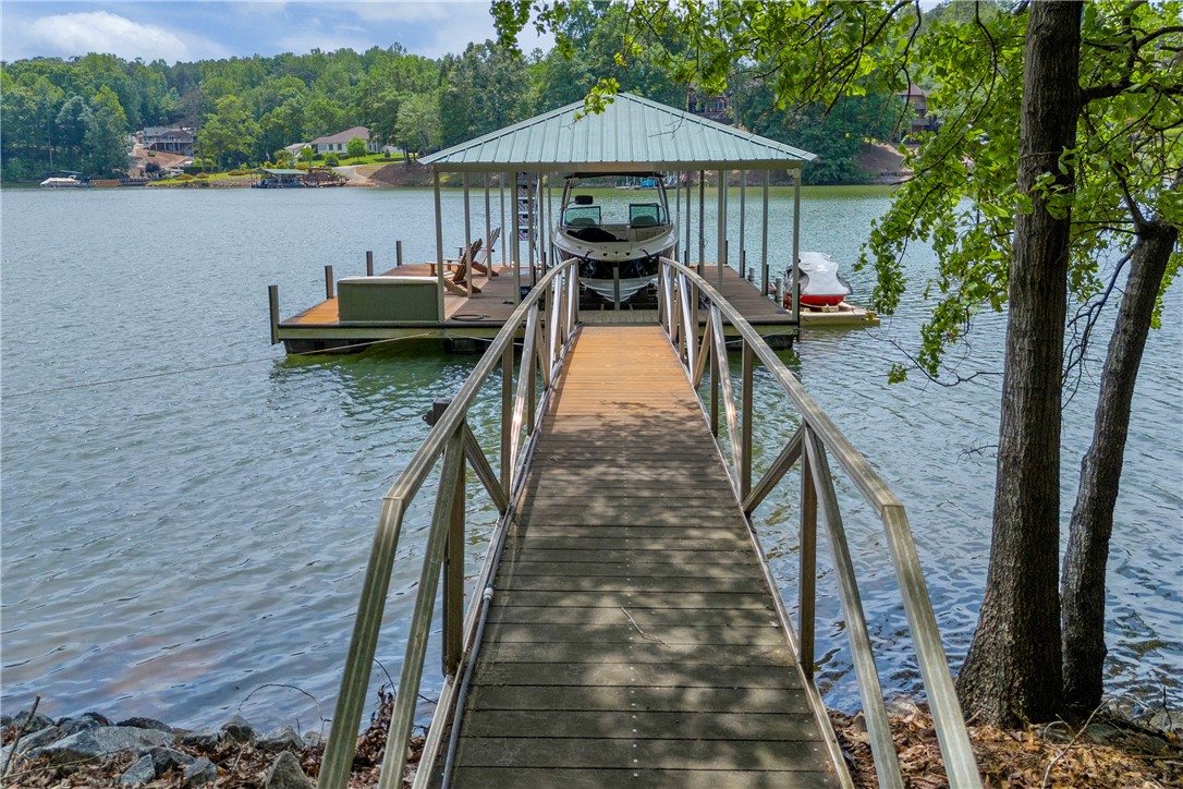 117 W Waters Edge Lane, West Union, South Carolina image 3