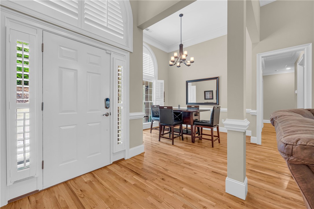 117 W Waters Edge Lane, West Union, South Carolina image 8