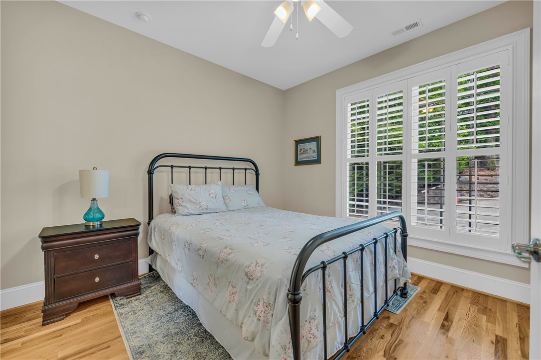 117 W Waters Edge Lane, West Union, South Carolina image 24