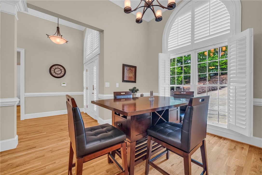 117 W Waters Edge Lane, West Union, South Carolina image 9