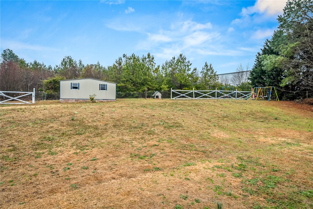 Anderson, South Carolina 29626, United States, 3 Bedrooms Bedrooms, ,2 BathroomsBathrooms,Residential,Pending,14980