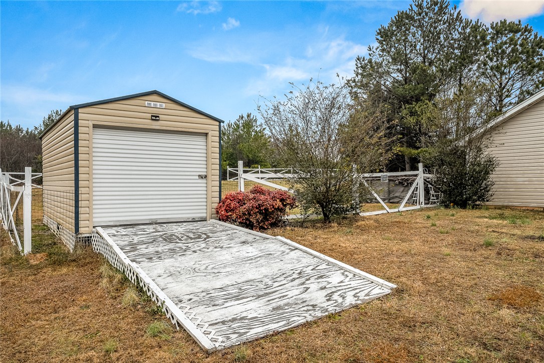 Anderson, South Carolina 29626, United States, 3 Bedrooms Bedrooms, ,2 BathroomsBathrooms,Residential,Pending,14980