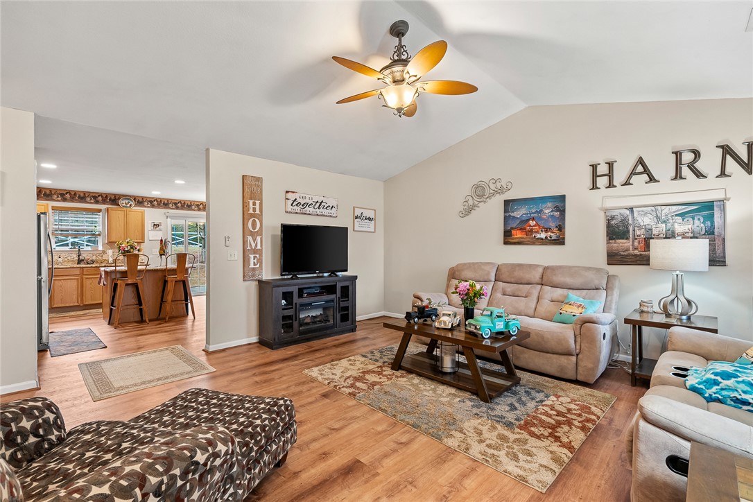 Anderson, South Carolina 29626, United States, 3 Bedrooms Bedrooms, ,2 BathroomsBathrooms,Residential,Pending,14980