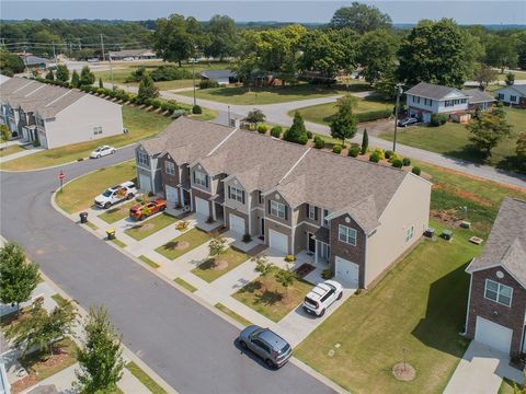 A home in Easley