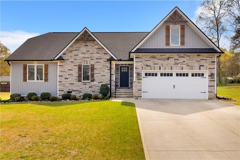 Photo of 181 Amberwood Drive, Anderson, SC 29621 (MLS # 20298994)