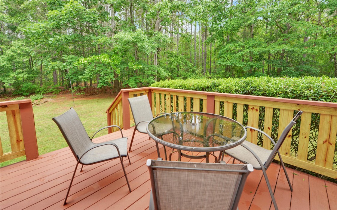 36 Queen Circle, Hartwell, Georgia image 18