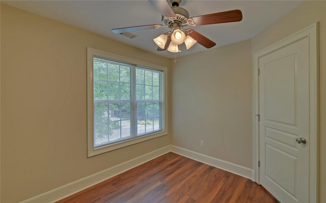 36 Queen Circle, Hartwell, Georgia image 27