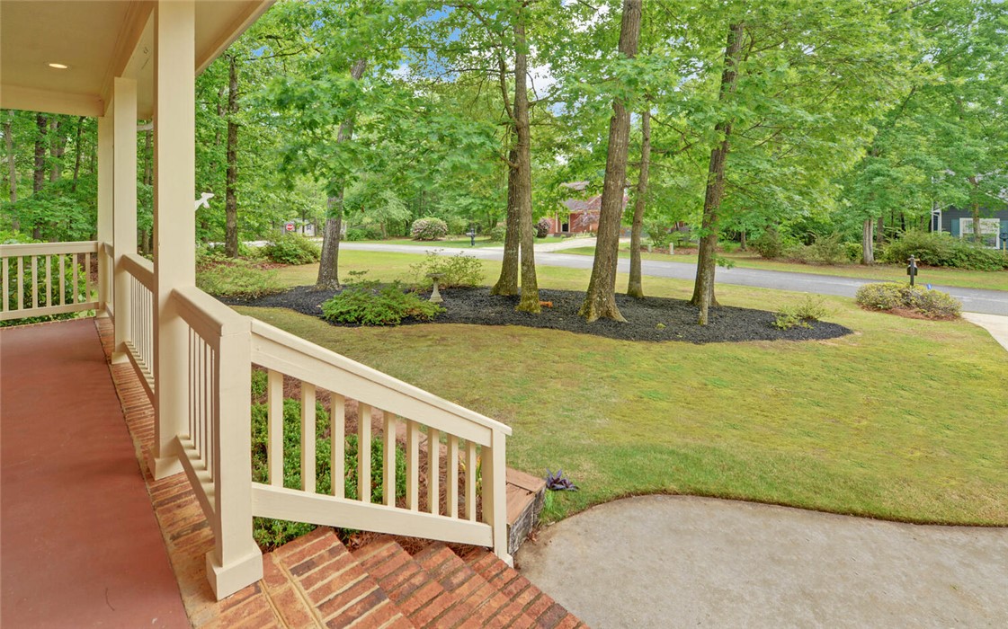 36 Queen Circle, Hartwell, Georgia image 3
