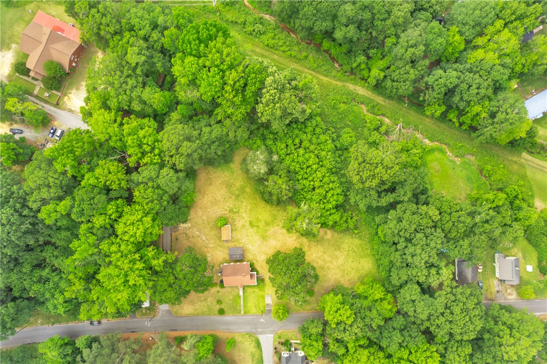 201 Oak Drive, Belton, South Carolina image 3