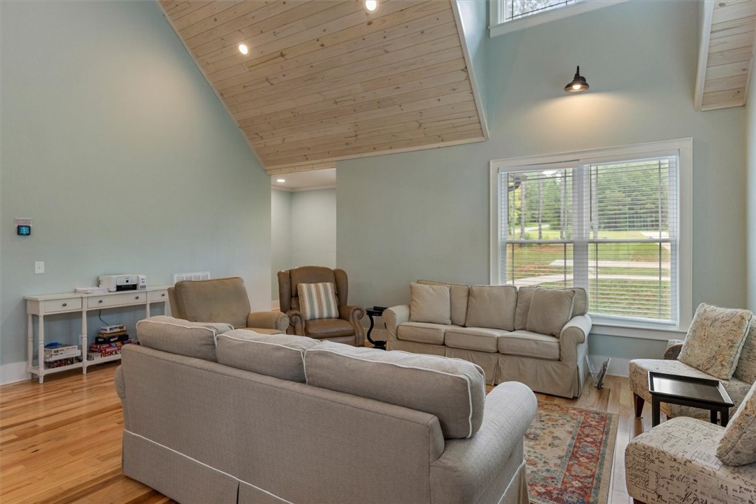 100 Waterside Drive, Iva, South Carolina image 6