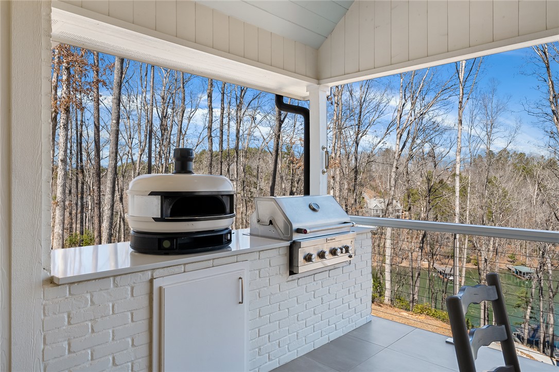 1020 Rock Edge Drive, Seneca, South Carolina image 14