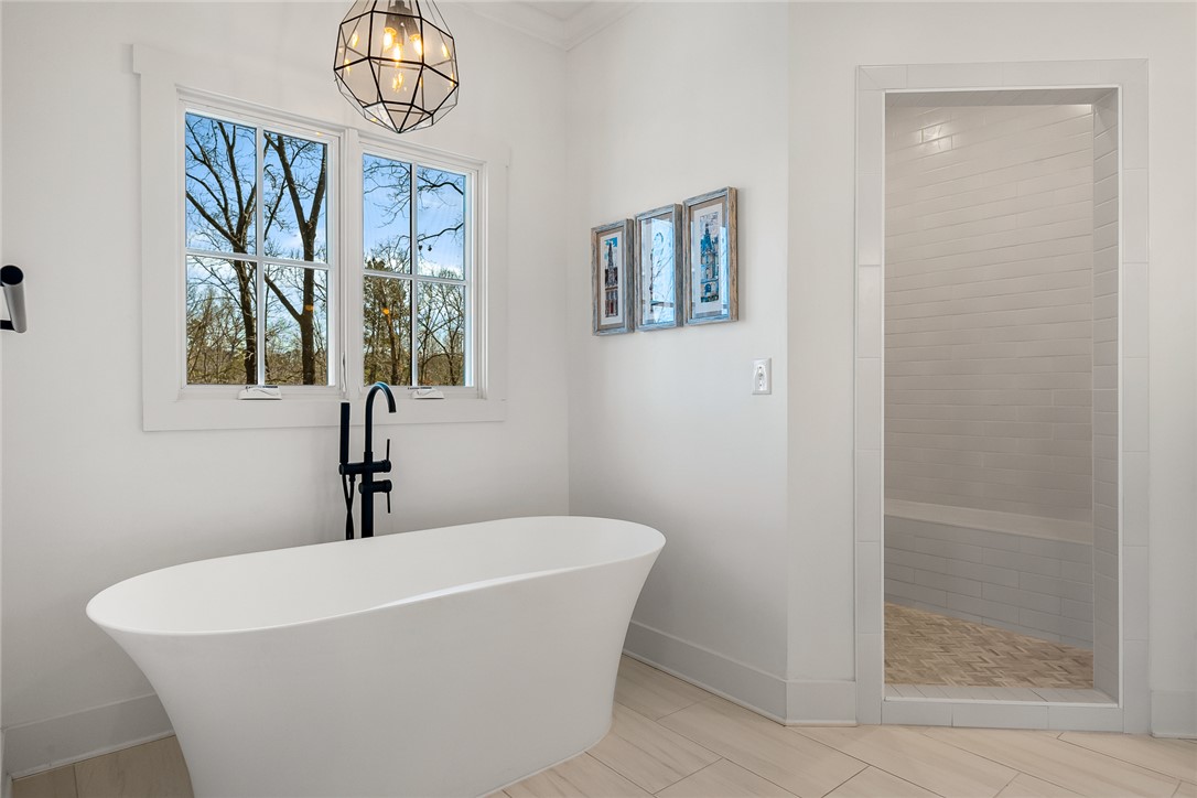 1020 Rock Edge Drive, Seneca, South Carolina image 24