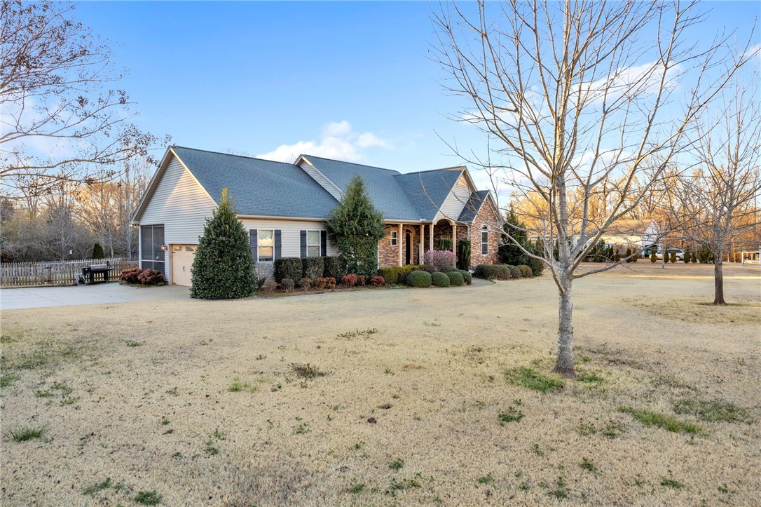 4 Forest Glenn Court, Pelzer, South Carolina image 2
