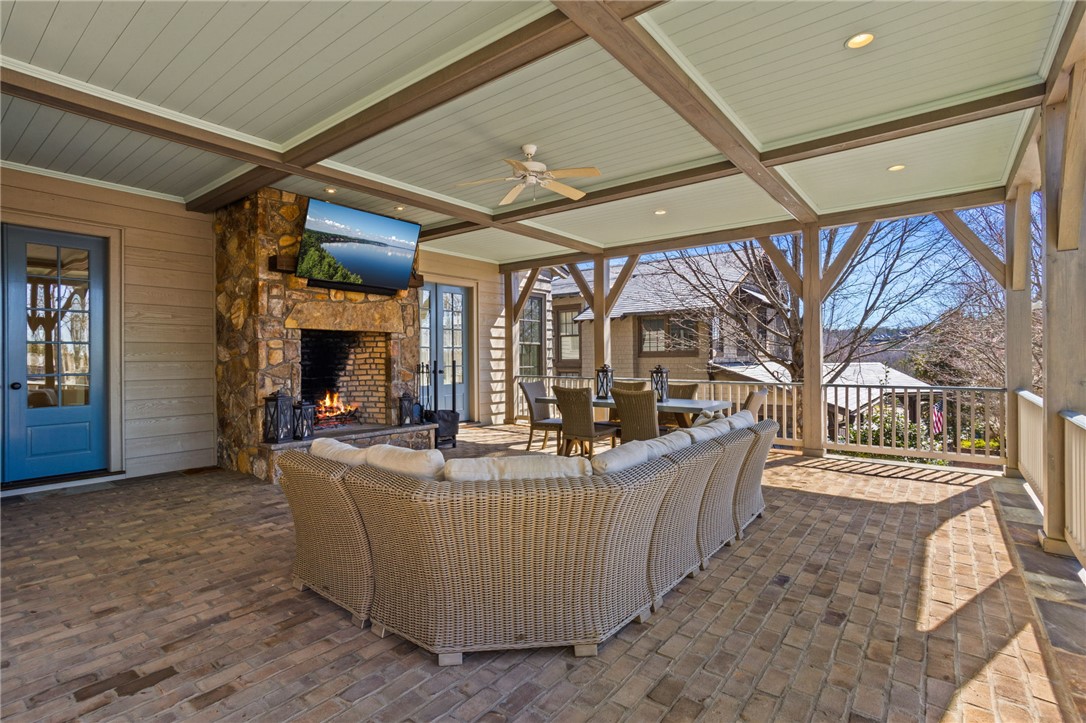 125 North Lawn Drive, Sunset, South Carolina image 3
