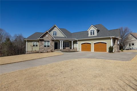 Photo of 209 Crestridge Drive, Seneca, SC 29672 (MLS # 20297853)