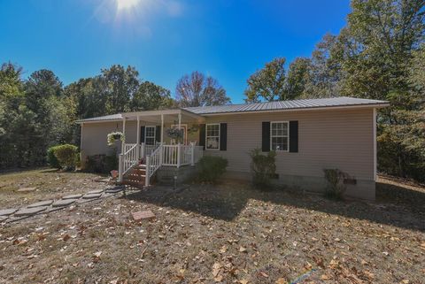 Photo of 43 Horne Drive, Abbeville, SC 29620 (MLS # 20294550)