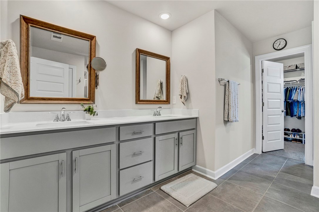 Gray Court, South Carolina 29645, United States, 4 Bedrooms Bedrooms, ,3 BathroomsBathrooms,Residential,Active,208100