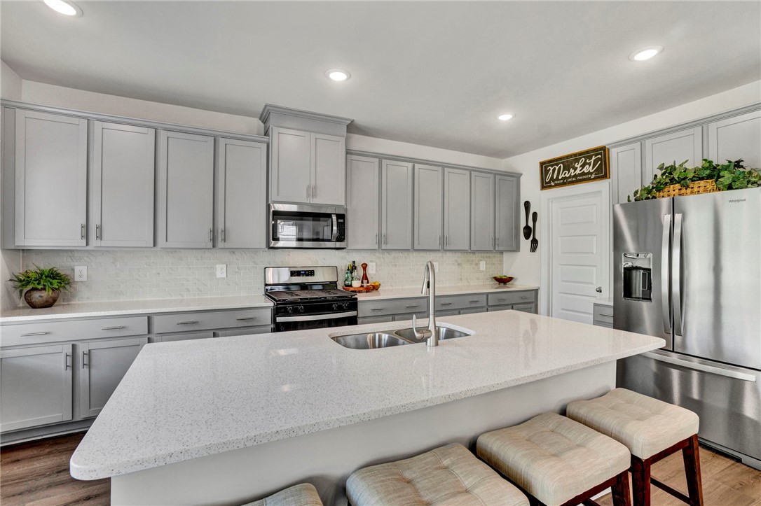 Gray Court, South Carolina 29645, United States, 4 Bedrooms Bedrooms, ,3 BathroomsBathrooms,Residential,Active,208100