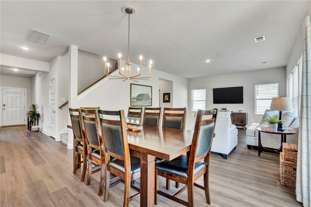 Gray Court, South Carolina 29645, United States, 4 Bedrooms Bedrooms, ,3 BathroomsBathrooms,Residential,Active,208100