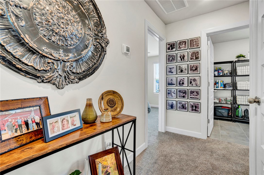 Gray Court, South Carolina 29645, United States, 4 Bedrooms Bedrooms, ,3 BathroomsBathrooms,Residential,Active,208100