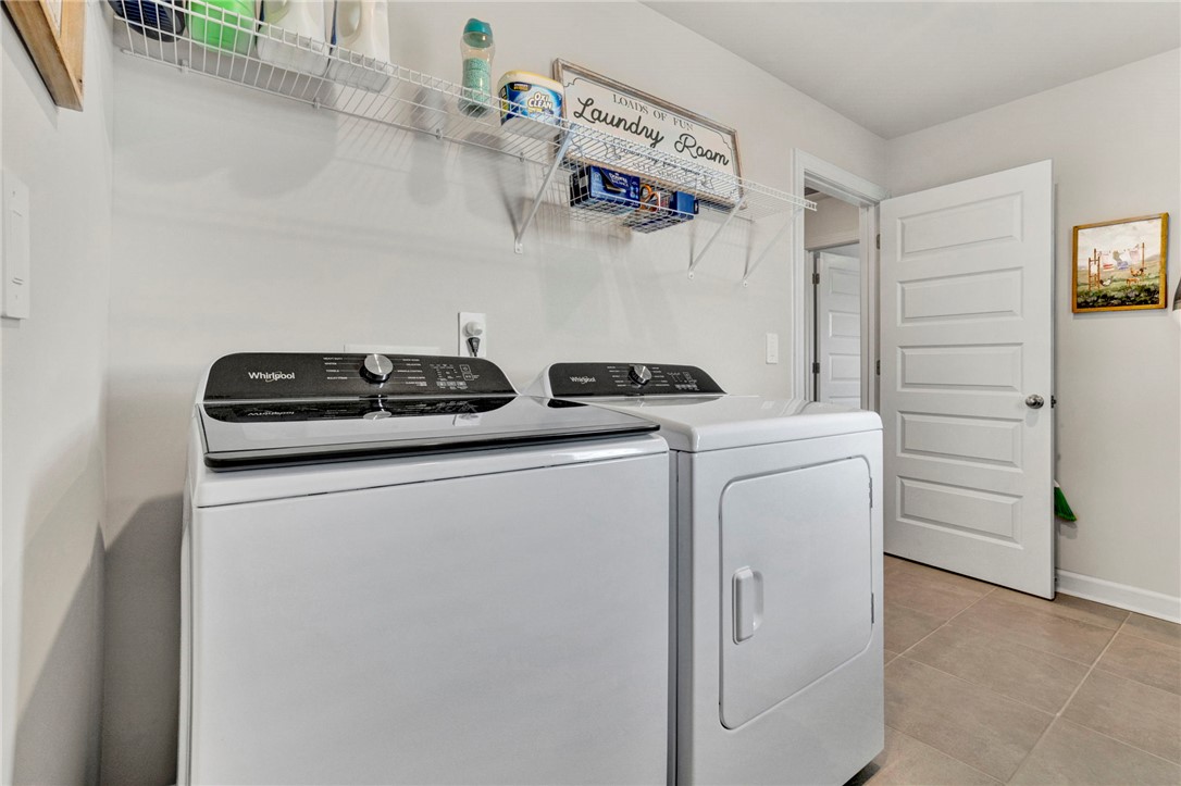 Gray Court, South Carolina 29645, United States, 4 Bedrooms Bedrooms, ,3 BathroomsBathrooms,Residential,Active,208100