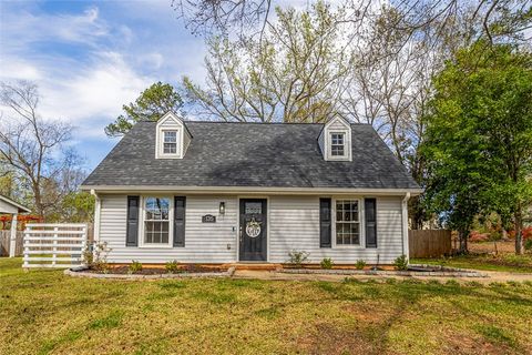 Photo of 135 Ashdown Drive, Simpsonville, SC 29680 (MLS # 20301753)
