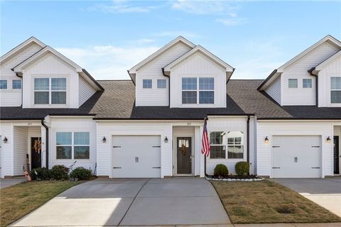 Photo of 105 aleppo Lane, Greer, SC 29651 (MLS # 20298386)