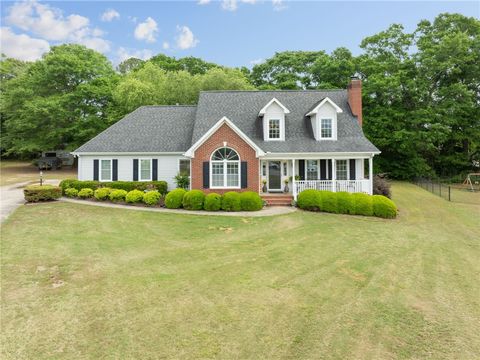 Photo of 320 Huddersfield Drive, Piedmont, SC 29673 (MLS # 20300858)