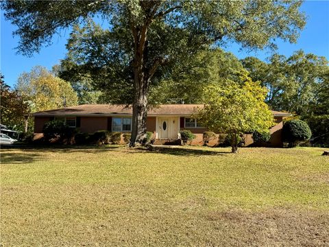 Photo of 611 Heyward Road, Anderson, SC 29621 (MLS # 20294521)