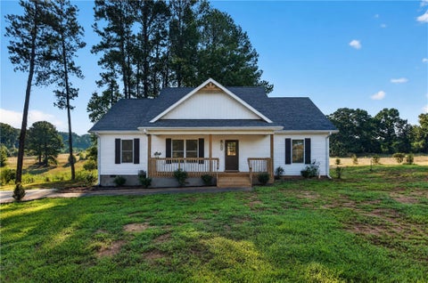 Photo of 1112 Trotter Road, Anderson, SC 29626 (MLS # 20305815)