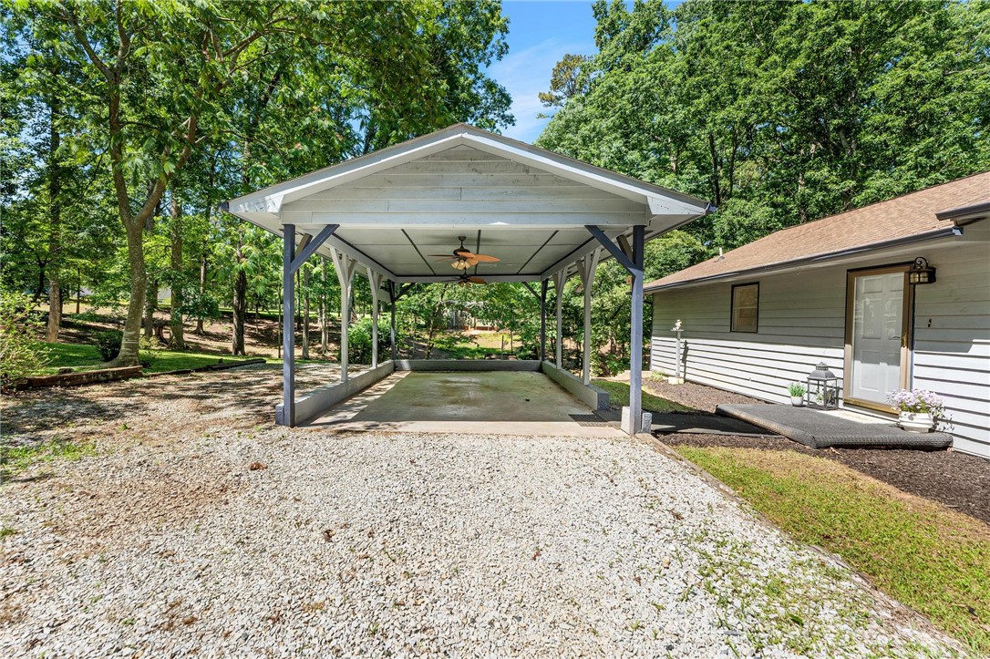 131 Shoreside Drive, Martin, Georgia image 4