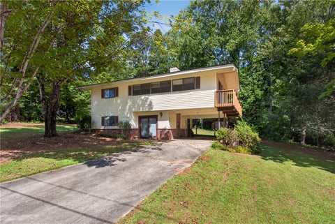 Photo of 801 Longforest Drive, Seneca, SC 29672 (MLS # 20306104)