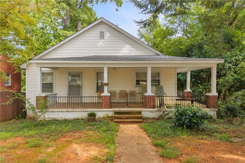 Photo of 204 W Main Street, Walhalla, SC 29691 (MLS # 20306603)