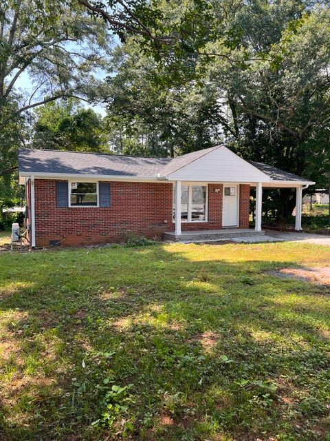 Photo of 157 Burnt Tanyard Road, West Union, SC 29696 (MLS # 20295964)