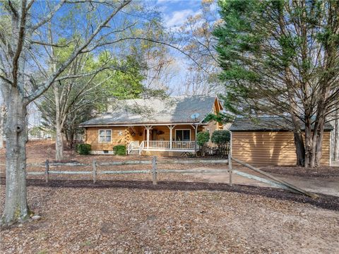 Photo of 348 Peninsula Drive, Anderson, SC 29626 (MLS # 20296179)