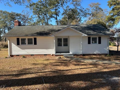 Photo of 403 Oak Drive, Belton, SC 29627 (MLS # 20294651)