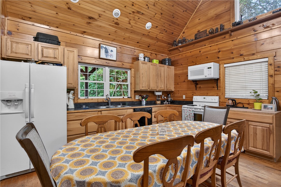 160 Tugaloo Shores Road