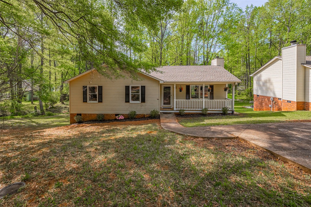 1012 Kens Place, Taylors, South Carolina image 3