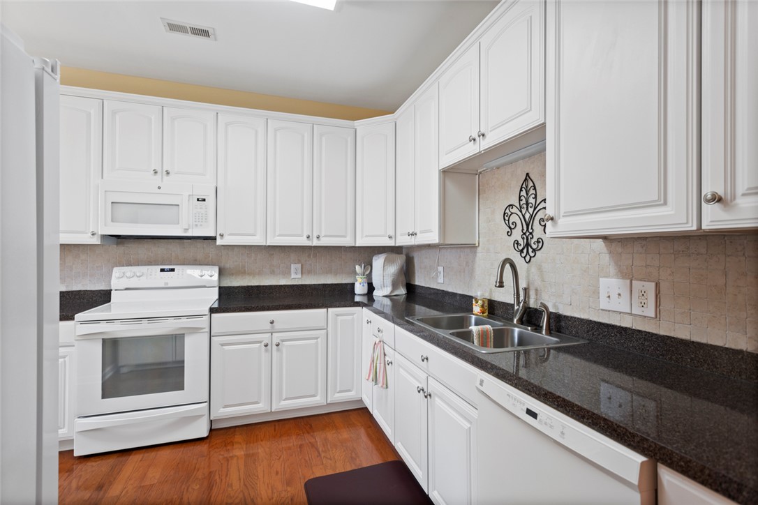 704 Nottingham Court, Seneca, South Carolina image 6